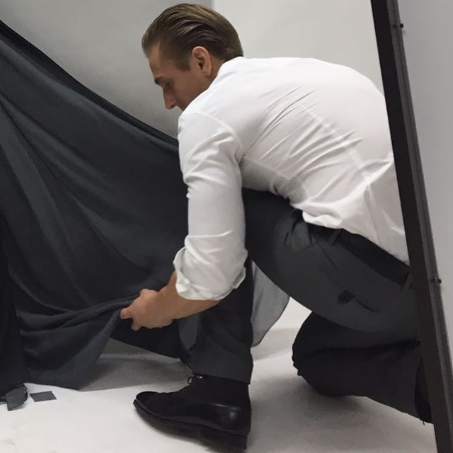 Marcin Lobacz working on the photo shoot of his Couture collection for Spring-Summer 2017 featured by ELLE Arabia