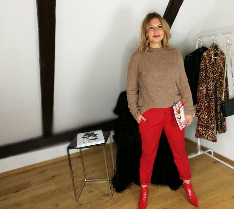 TREND ALERT: Camel und Rote Stiefel