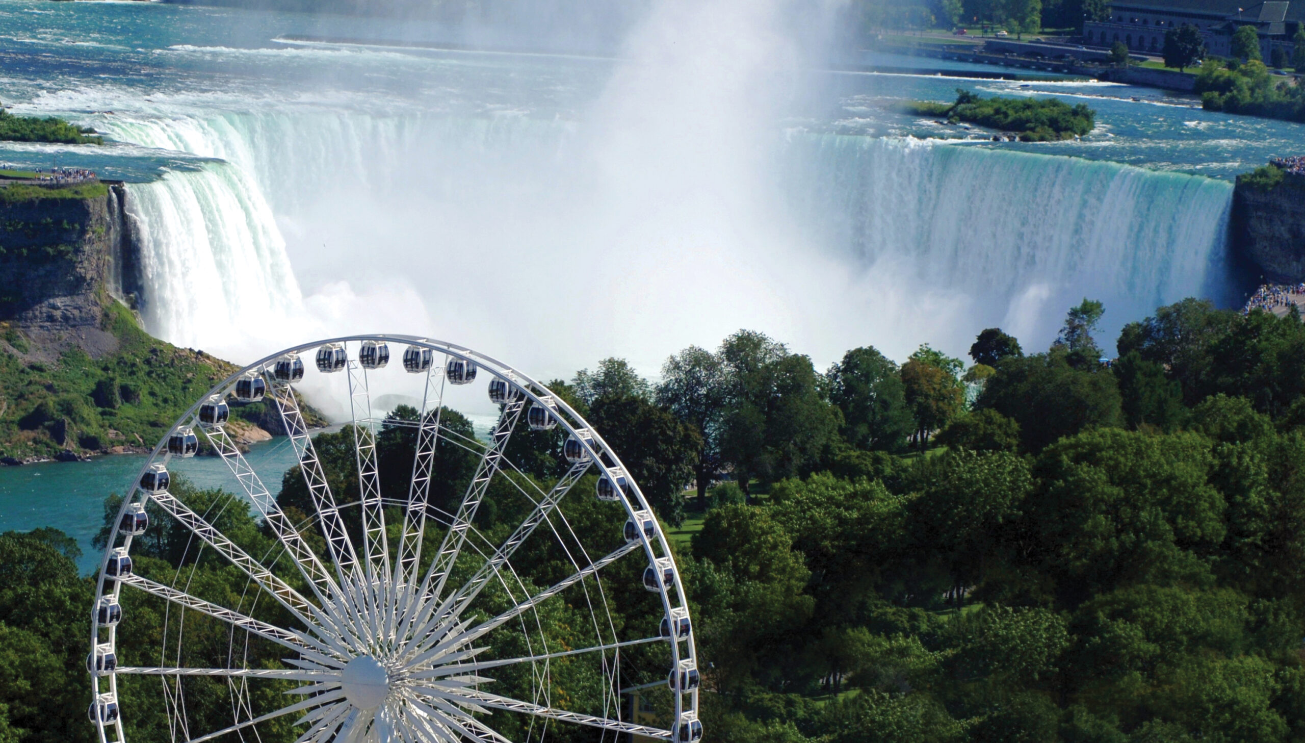 Niagara SkyWheel overlooking the Falls