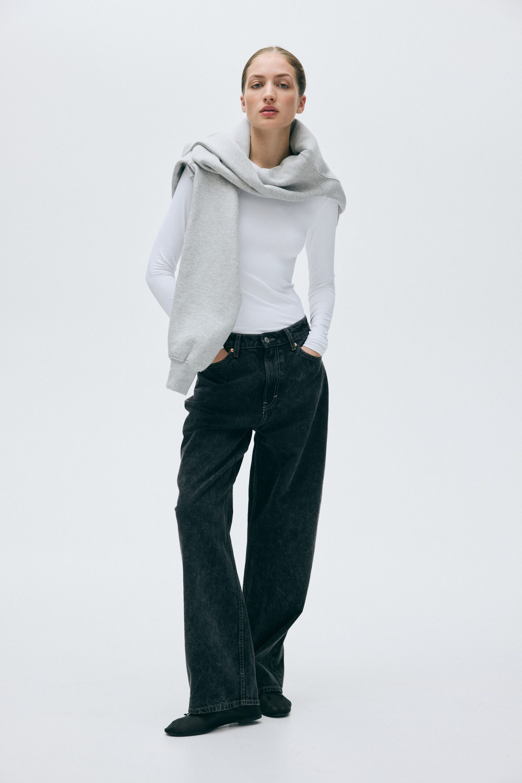 H&M white jersey top under AED 100 Dubai
