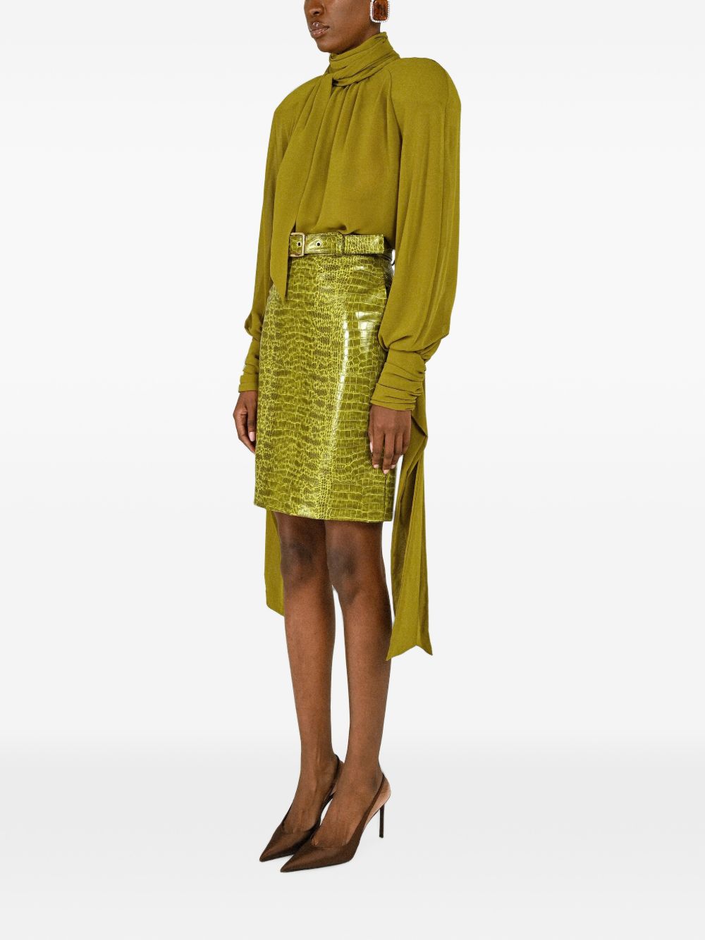 Rowen Rose croc-effect mini skirt detail